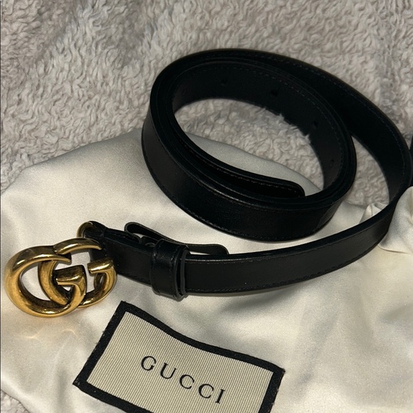 Gucci Black Leather Belt with Gold Buckle - Picture 1 of 5